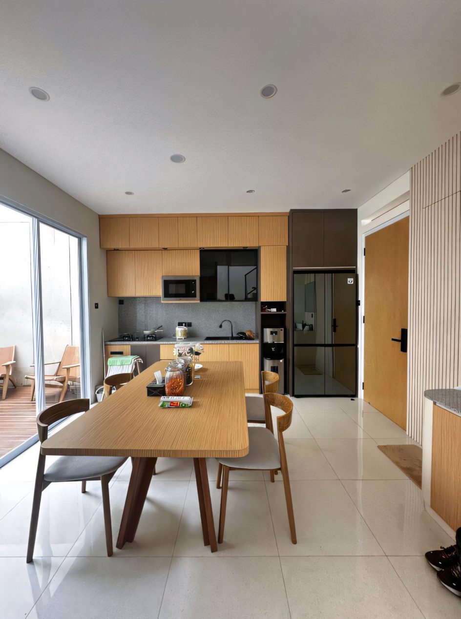 Kitchen Set & Ruang Makan — NW28 ID